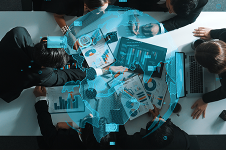 IT consultants planning a digital transformation